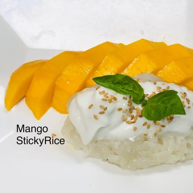 Sweet Sticky Rice with Mango.