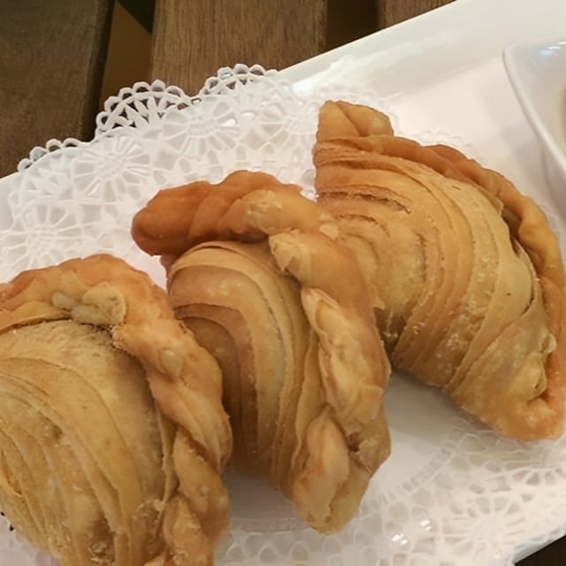 A5. Chix Empanadas.